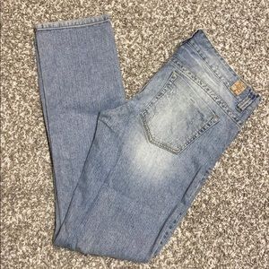 Guess Size 31 X 31 Distressed Jeans